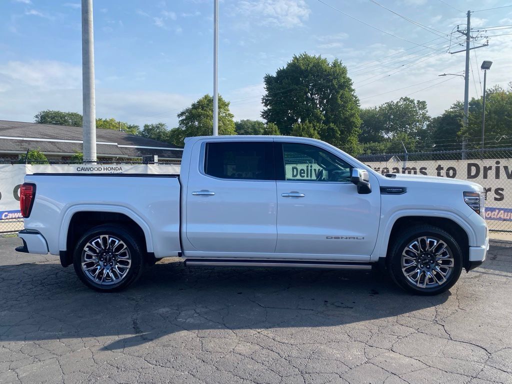Used 2024 GMC Sierra 1500 Denali Ultimate AWD/4WD image 2