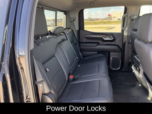 Used 2023 GMC Sierra 1500 SLT image 33