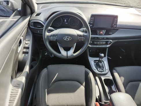 Used 2020 Hyundai Elantra GT image 18