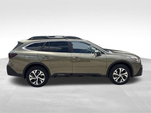Used 2020 Subaru Outback Limited w/ Popular Package #2 AWD/4WD image 8