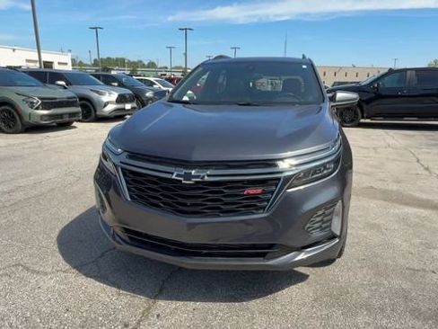 Certified 2022 Chevrolet Equinox RS w/ RS Leather Package AWD/4WD image 3