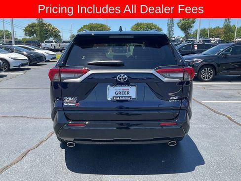 Used 2025 Toyota RAV4 XSE AWD/4WD image 18