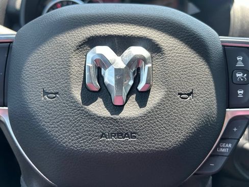 Used 2025 RAM 2500 Big Horn AWD/4WD image 23