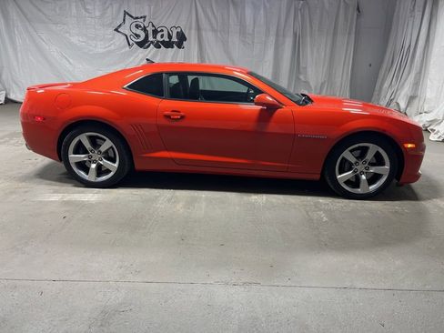 Used 2010 Chevrolet Camaro SS w/ RS Package image 8