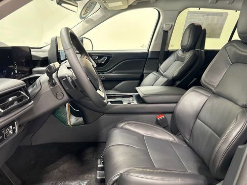 New 2025 Lincoln Aviator Reserve w/ Equipment Group 201A image 9