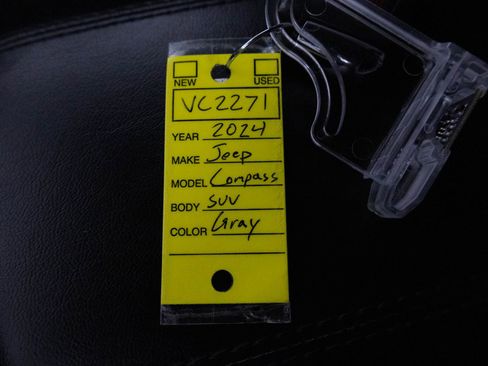 Used 2024 Jeep Compass Trailhawk image 25