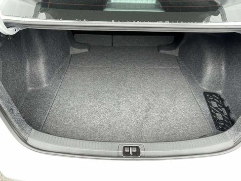 Used 2025 Toyota Corolla LE FWD image 8