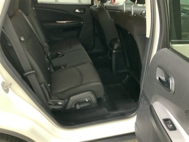 Used 2014 Dodge Journey SXT w/ Flexible Seating Group AWD/4WD image 18
