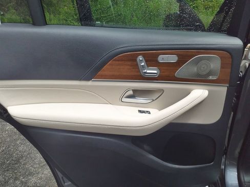 Certified 2024 Mercedes-Benz GLS 580 4MATIC image 26