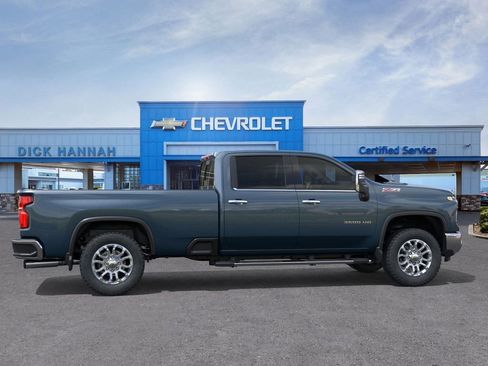 New 2026 Chevrolet Silverado 3500 LTZ w/ LTZ Premium Package image 6