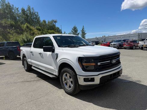 Used 2025 Ford F150 XLT w/ Equipment Group 301A Standard AWD/4WD image 5