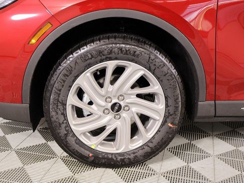 New 2026 Lincoln Corsair Premiere image 17