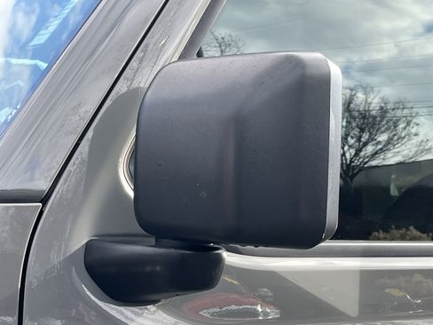 Used 2021 Jeep Wrangler Unlimited Rubicon image 31