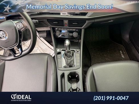 Used 2019 Volkswagen Jetta SE w/ Cold Weather Package FWD image 26
