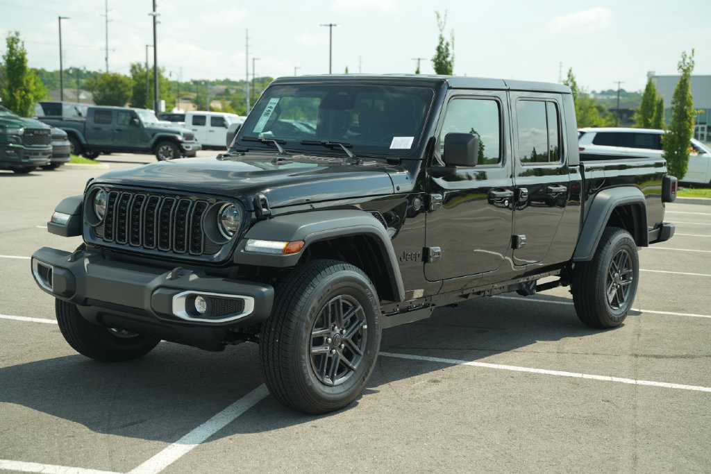 New 2026 Jeep Gladiator Sport AWD/4WD image 3