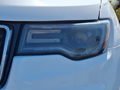 Used 2020 Jeep Grand Cherokee Limited w/ Premium Lighting Group AWD/4WD image 8