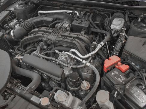 Used 2024 Subaru Legacy Limited image 8