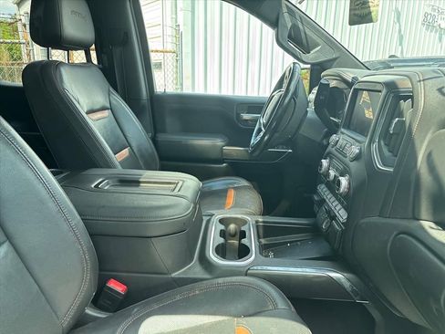 Used 2021 GMC Sierra 1500 AT4 w/ AT4 Premium Package AWD/4WD image 18