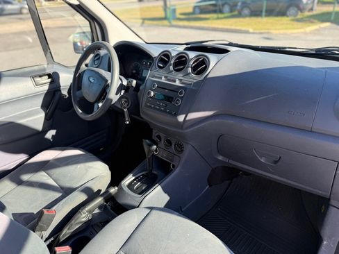 Used 2013 Ford Transit Connect XLT image 12