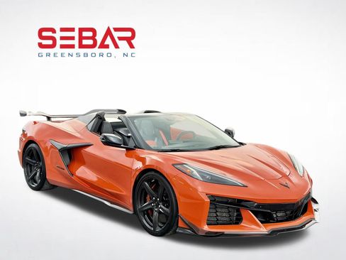 Used 2025 Chevrolet Corvette Z06 w/ Z07 Performance Package RWD image 24