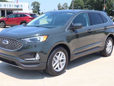 Used 2024 Ford Edge SEL w/ Convenience Package AWD/4WD image 2