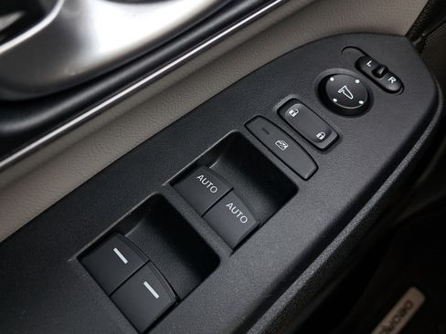 Used 2017 Honda CR-V EX-L image 25