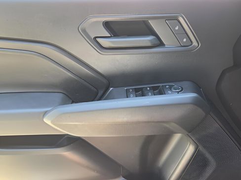 Used 2023 Chevrolet Colorado Trail Boss w/ Technology Package AWD/4WD image 27