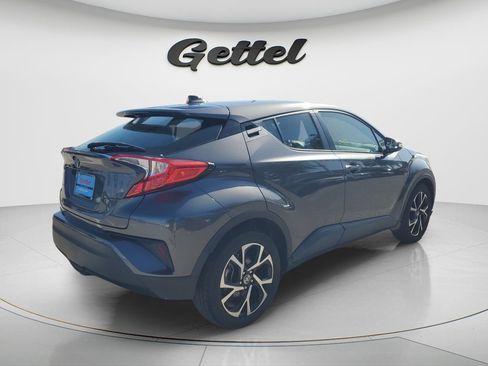 Used 2022 Toyota C-HR XLE FWD image 5
