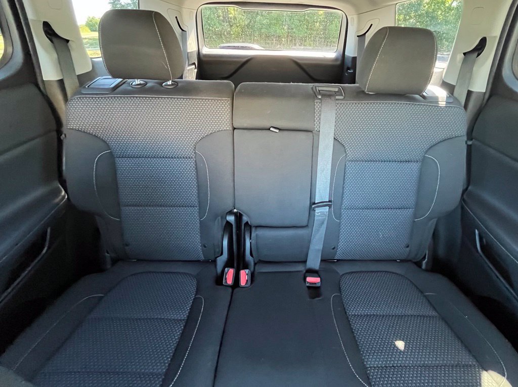Certified 2020 GMC Acadia SLE FWD image 19