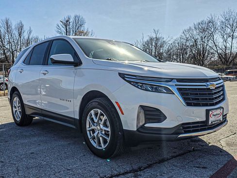 Used 2023 Chevrolet Equinox LT image 1