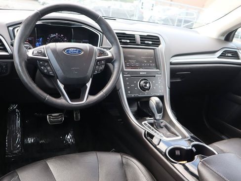Used 2015 Ford Fusion Titanium FWD image 16