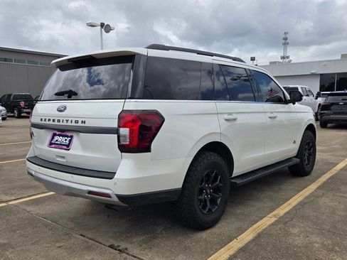 Used 2023 Ford Expedition Timberline image 5