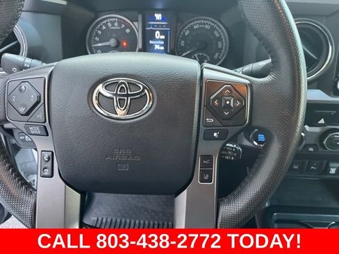 Used 2021 Toyota Tacoma TRD Sport w/ Technology Package AWD/4WD image 18