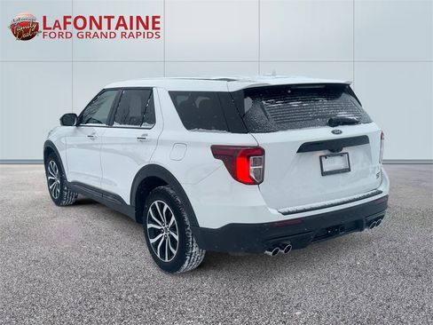 Used 2022 Ford Explorer ST image 5