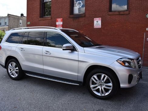 Used 2019 Mercedes-Benz GLS 450 4MATIC image 3