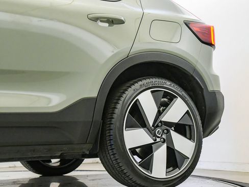 Certified 2024 Volvo C40 P8 Recharge Ultimate w/ Protection Package Premier AWD/4WD image 11