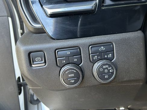 Used 2024 Chevrolet Silverado 2500 LT image 5