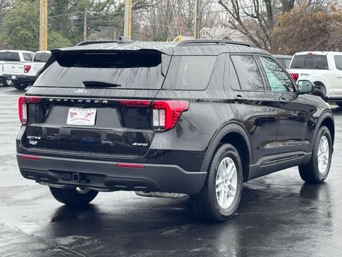 New 2026 Ford Explorer Active AWD/4WD image 16