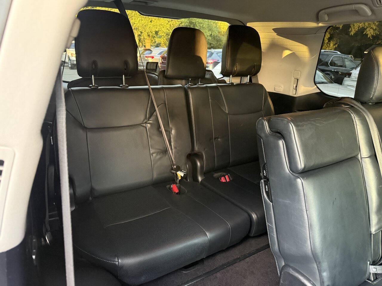 Used 2014 Lexus LX 570 4WD image 18