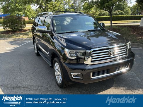 Used 2018 Toyota Sequoia Platinum AWD/4WD image 1