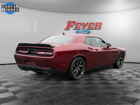 Used 2022 Dodge Challenger R/T w/ Plus Package image 5