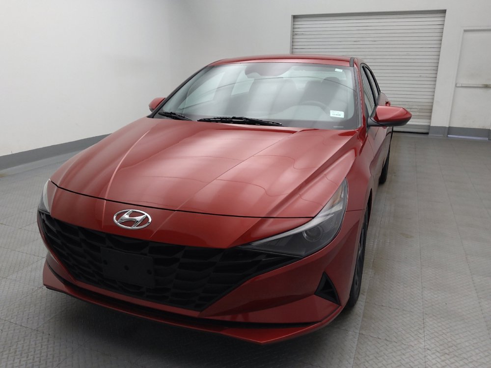 Used 2023 Hyundai Elantra SEL w/ Cargo Package FWD image 15