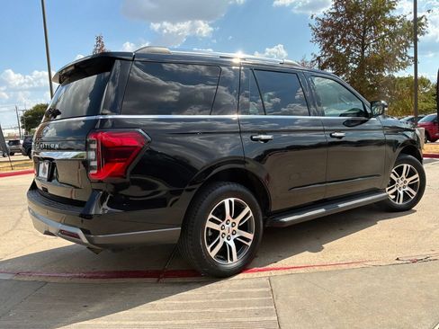 Used 2024 Ford Expedition Limited AWD/4WD image 6