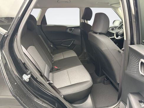 Used 2021 Kia Soul S FWD image 17