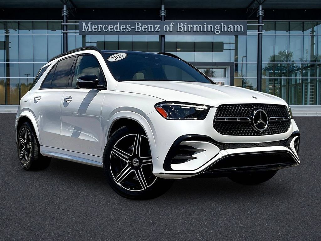 Certified 2025 Mercedes-Benz GLE 450 4MATIC w/ AMG Line Exterior image 1