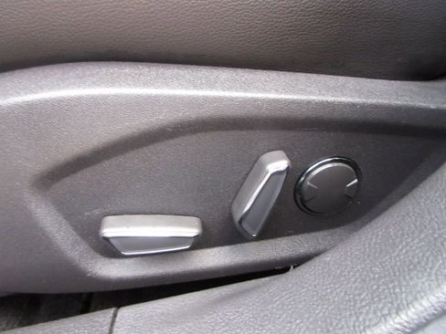 Used 2016 Ford Fusion SE w/ Equipment Group 502A image 12