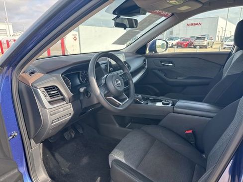 Used 2023 Nissan Rogue SV AWD/4WD image 15