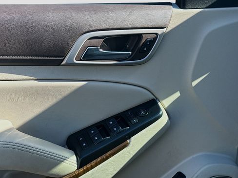 Used 2020 GMC Yukon Denali image 14