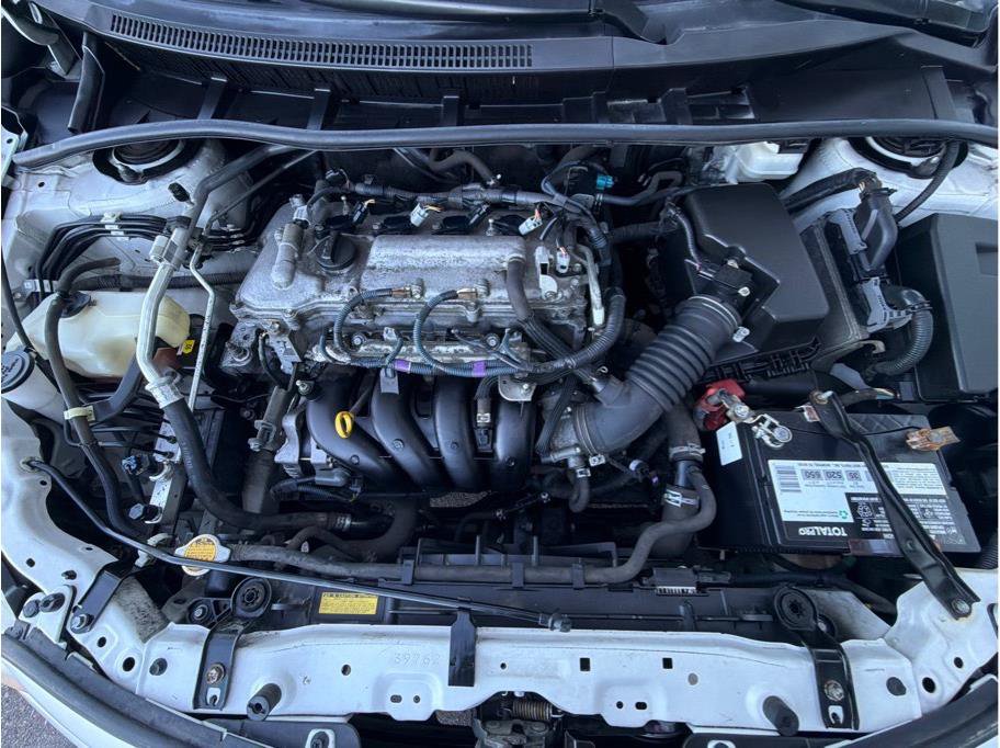 Used 2013 Toyota Corolla LE FWD image 22