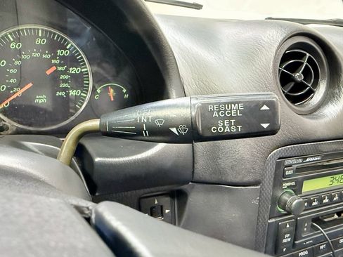 Used 1999 MAZDA MX-5 Miata Touring image 21